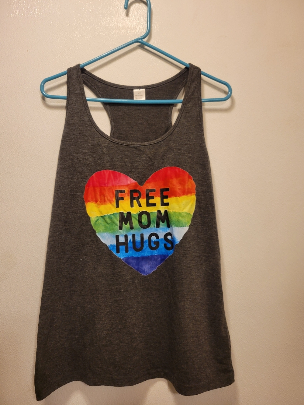 Free Mom Hugs Rainbow Heart Tank Top